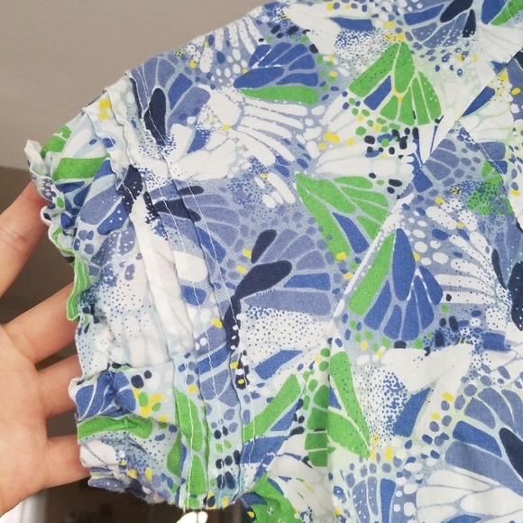 Gently used blue and green pattern scrub top - Picture 3 of 5